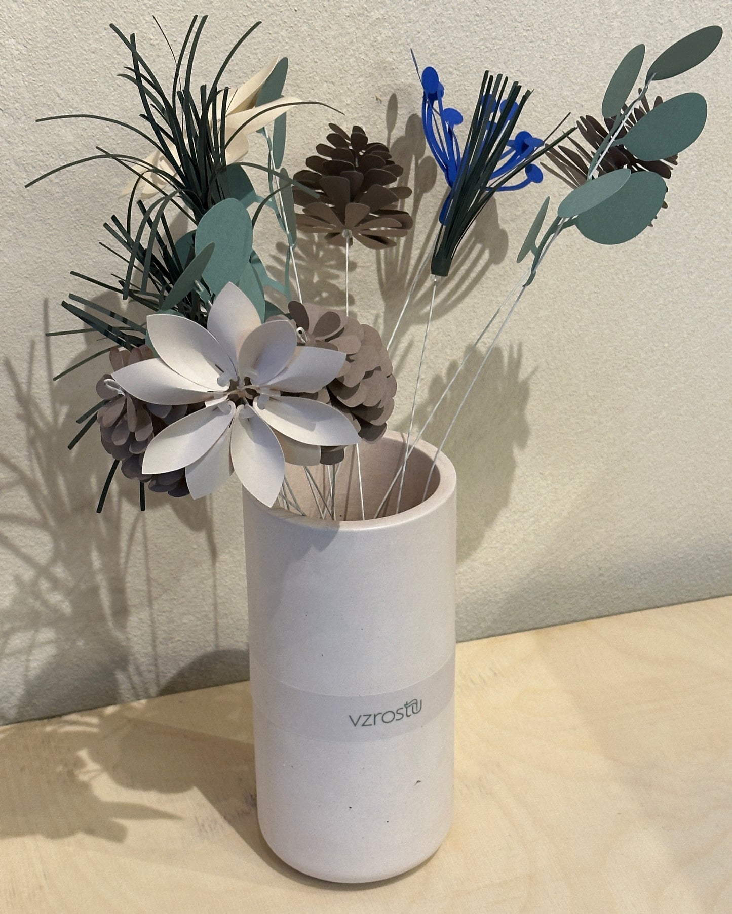 vzrostu Concrete Vase